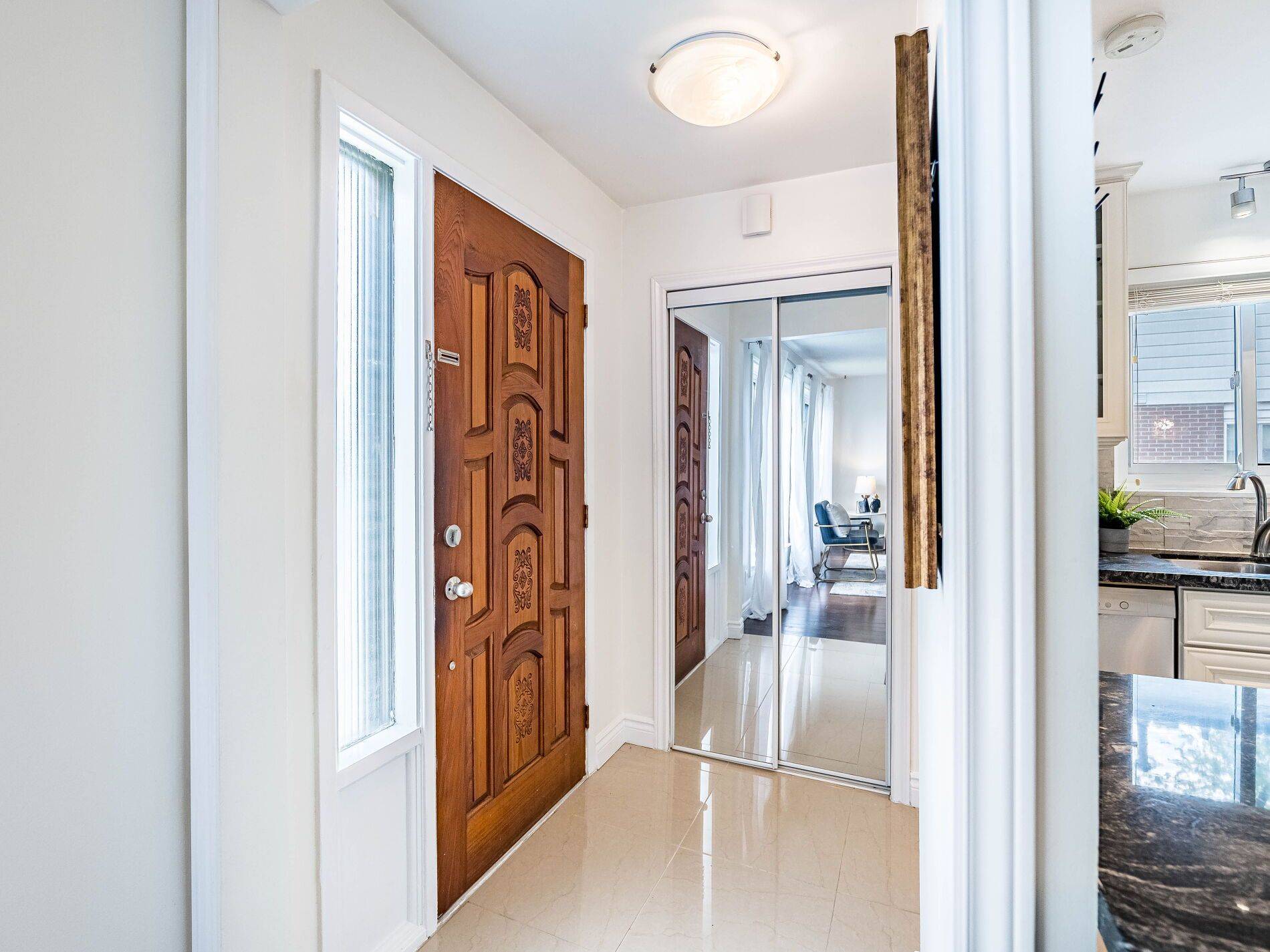 Mississauga, ON L5M 1C7,118 Bonham BLVD