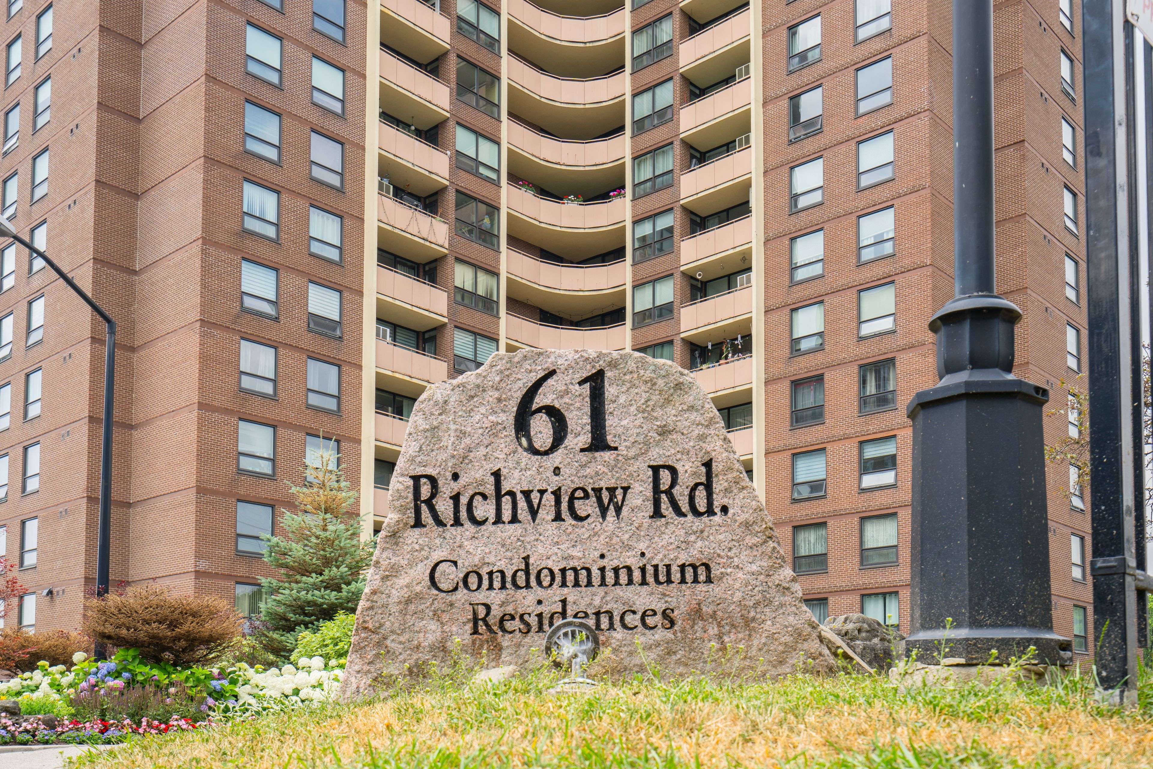 61 Richview RD #1603, Toronto W09, ON M9A 4M8
