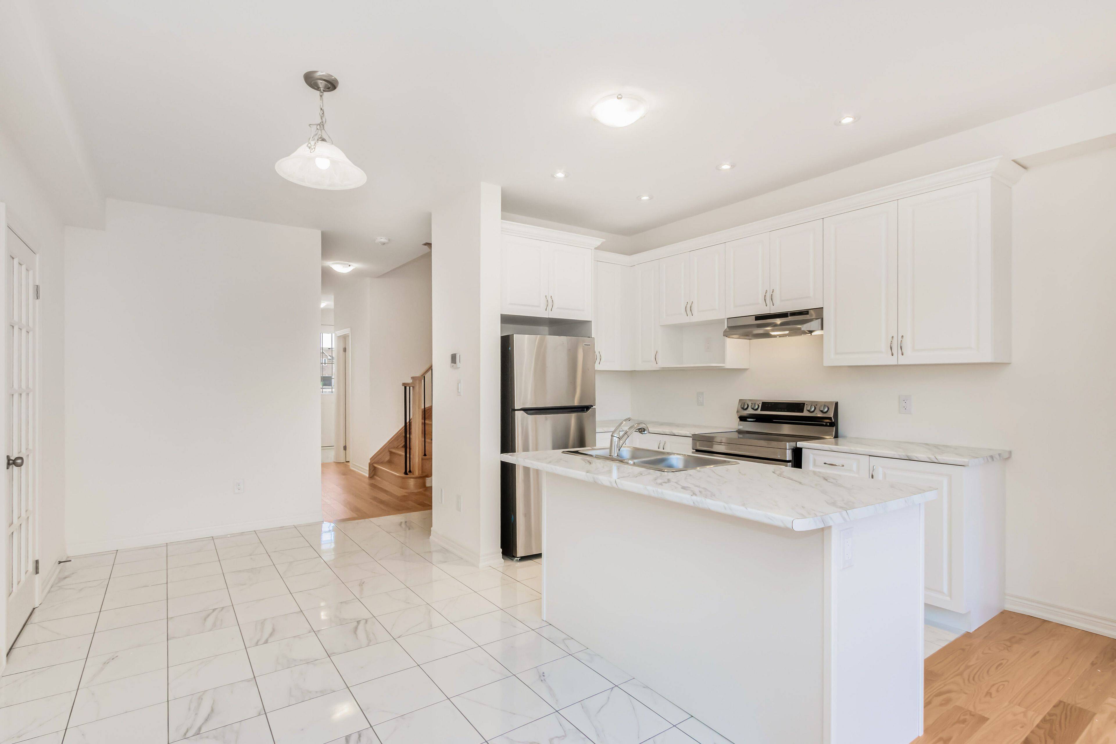 Brampton, ON L6Y 6G6,39 BUSHWOOD TRL