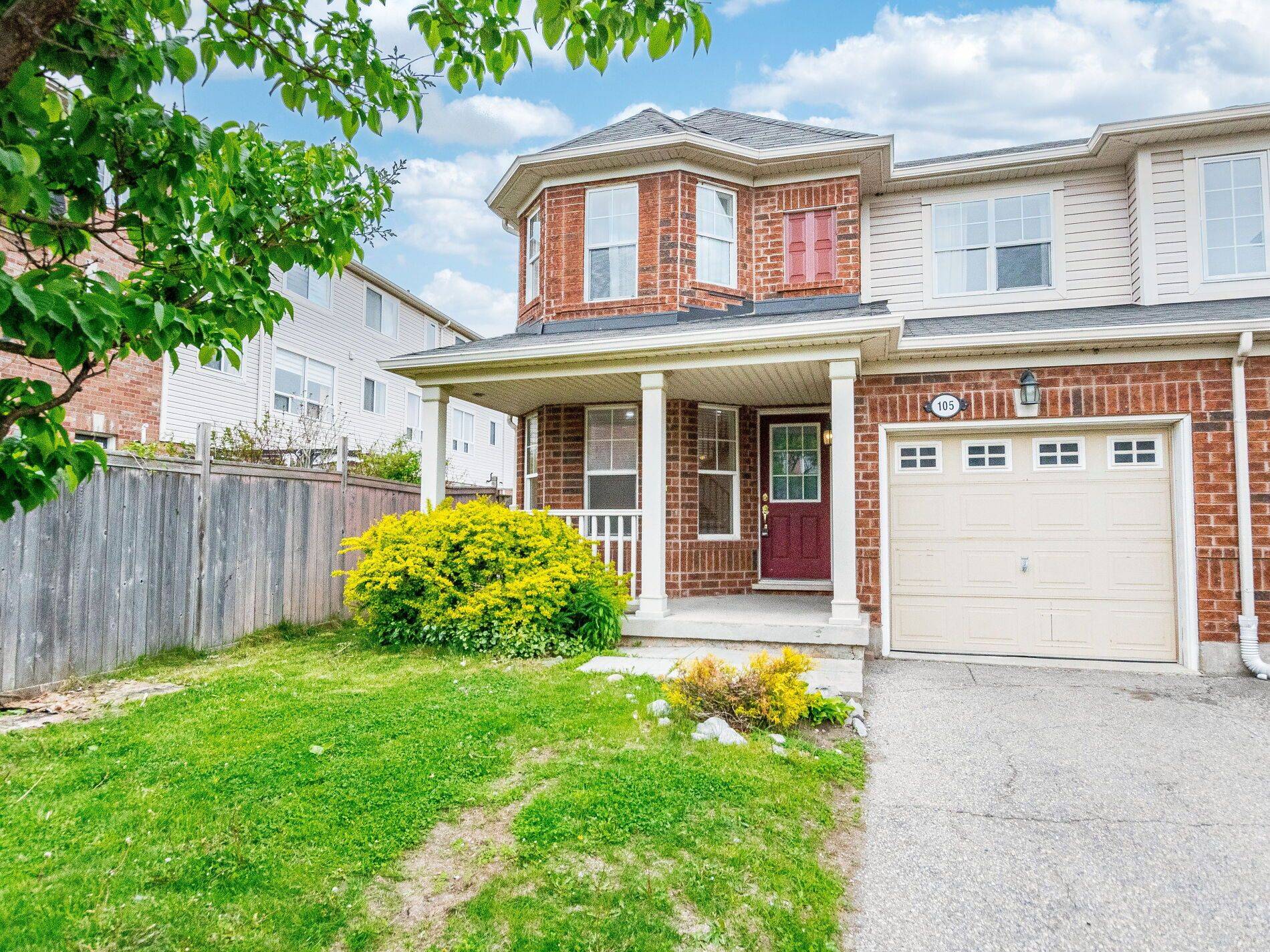 Brampton, ON L6X 0L5,105 DECKER HOLLOW CIR
