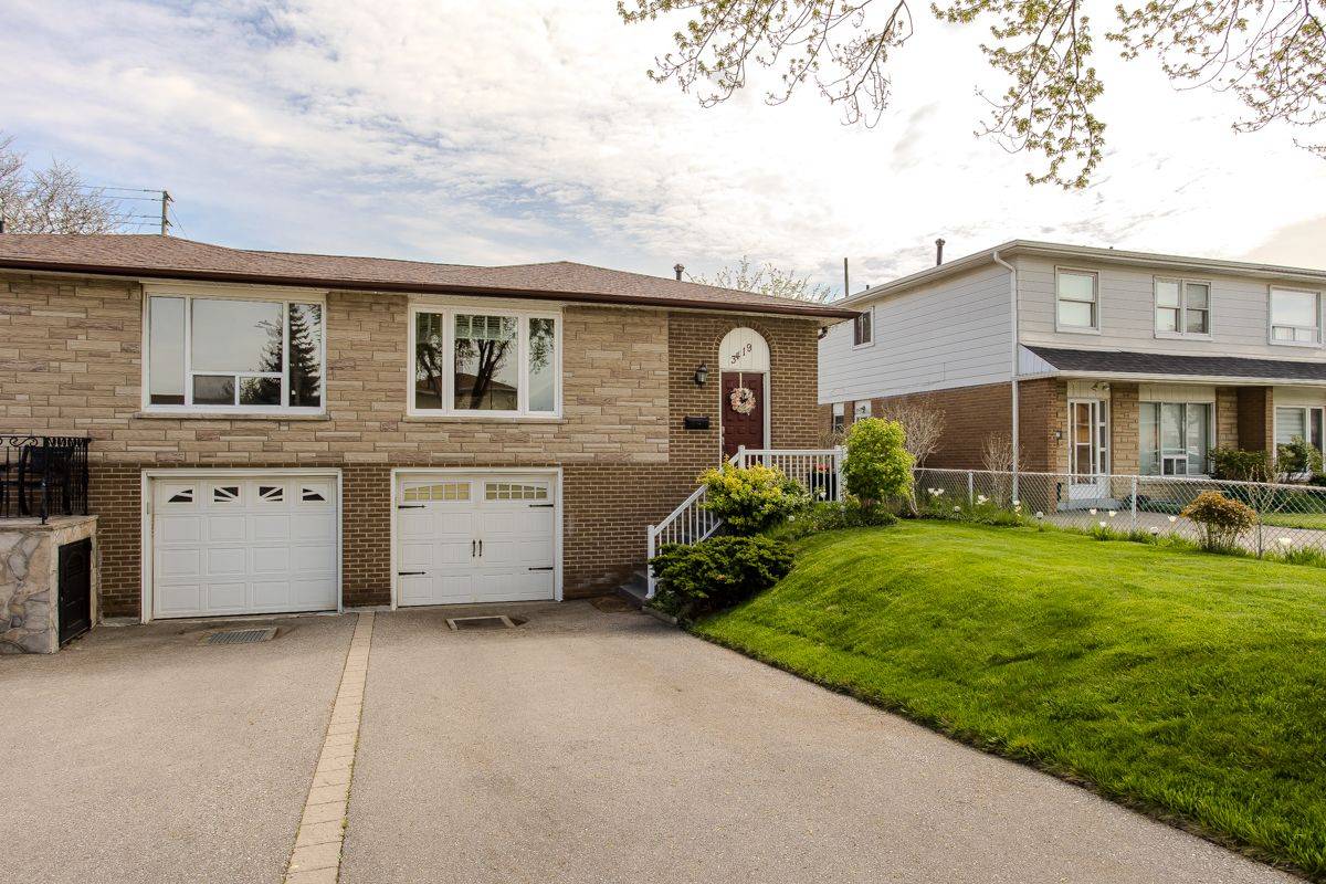 Mississauga, ON L4Y 2K6,3419 Homark DR