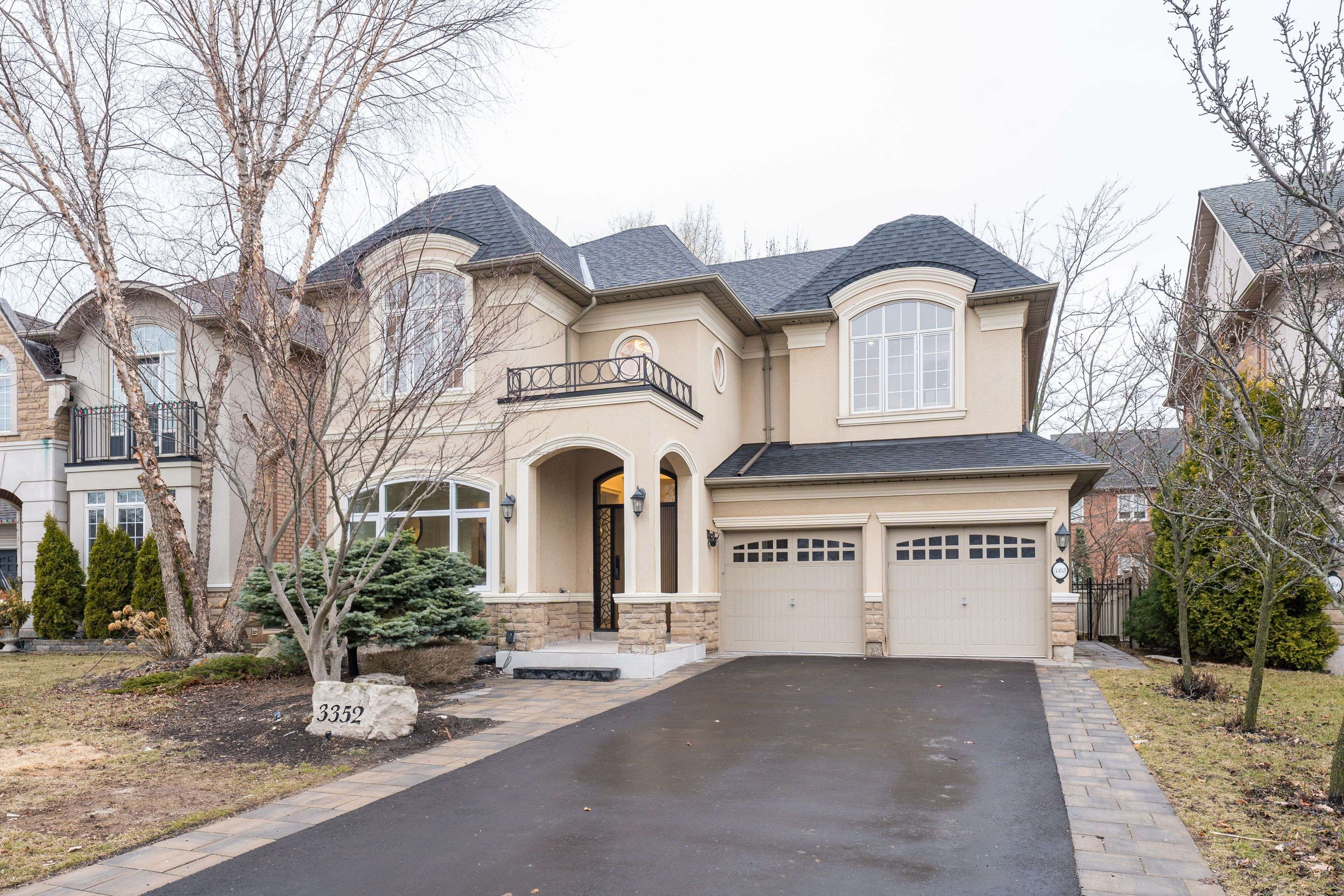 3352 Petrie WAY, Oakville, ON L6L 6V8