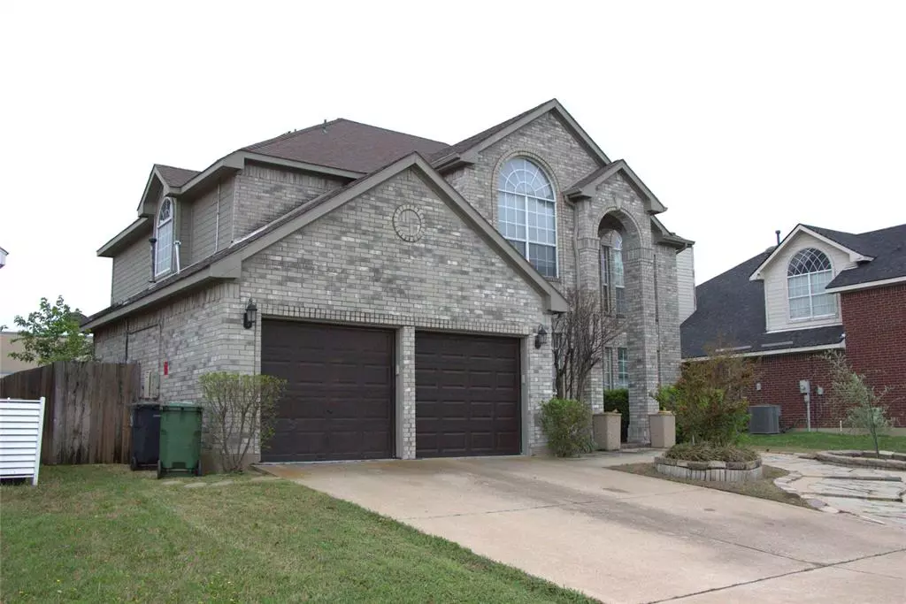 Arlington, TX 76002,620 E Lynn Creek Drive