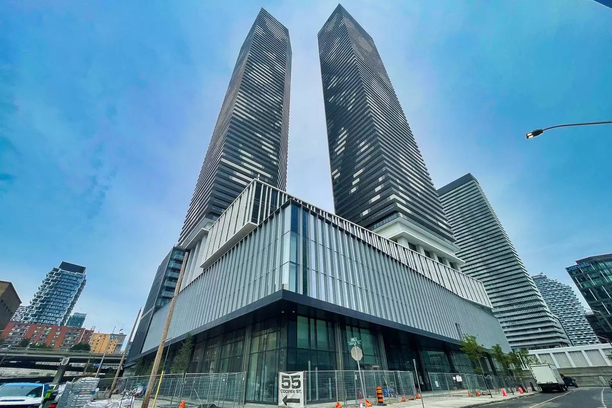 Toronto C08, ON M5E 0G1,55 Cooper ST #7702