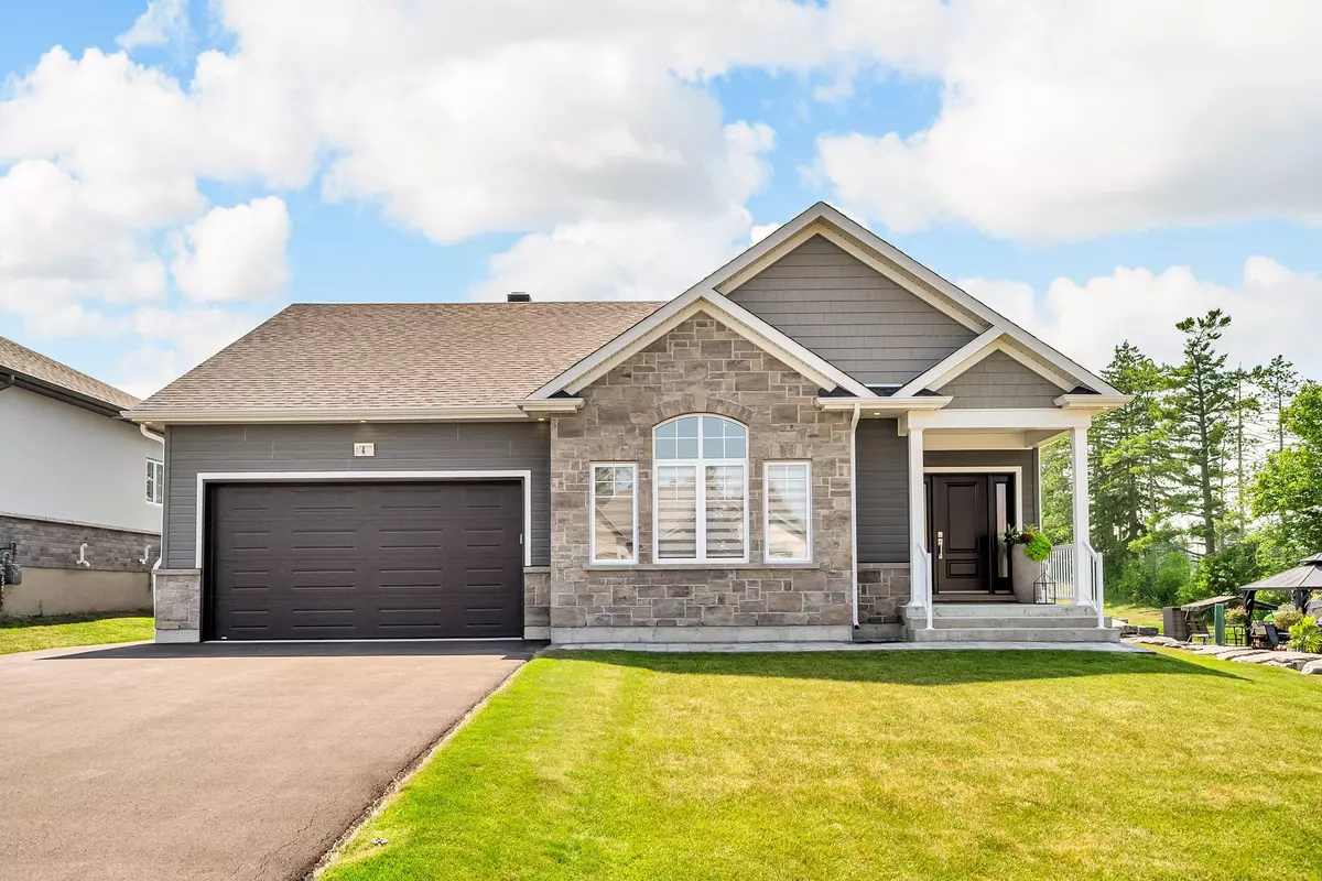 South Stormont, ON K0C 1P0,4 Matthew Kieran CRES