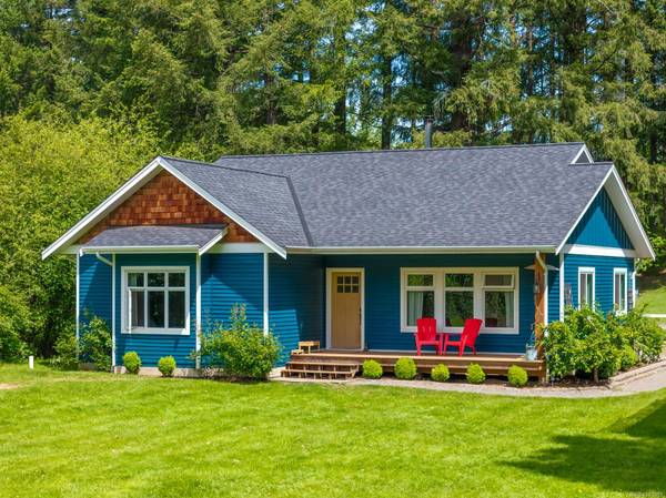 6580 Poulton Rd, Merville, BC V0R 2M0