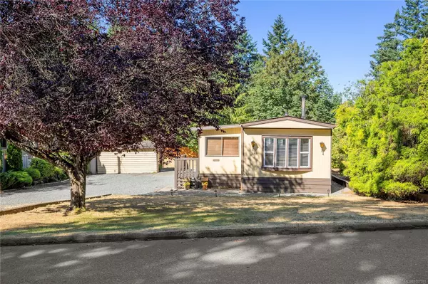 6011 Pine Ridge Cres, Nanaimo, BC V9T 2N8