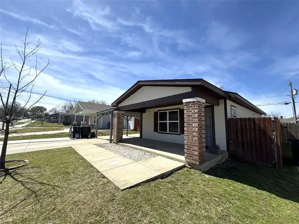 Fort Worth, TX 76104,1332 Driess Street
