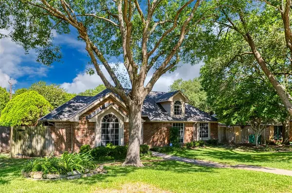 Desoto, TX 75115,112 Wildwood Drive