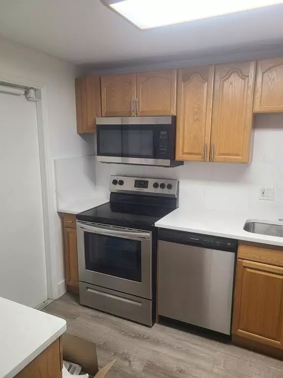Pompano Beach, FL 33069,2851 S Palm Aire Dr #109