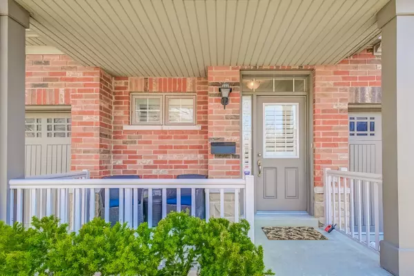 Mississauga, ON L5E 1Y9,1633 Northmount AVE #41