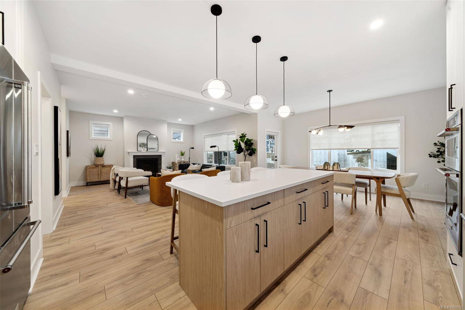 Colwood, BC V9C 0R5,3426 Trumpeter St