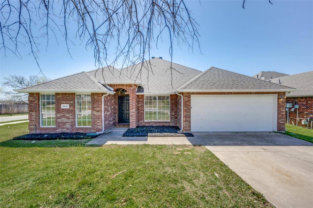1612 Buena Vista Drive,  Denton,  TX 76210