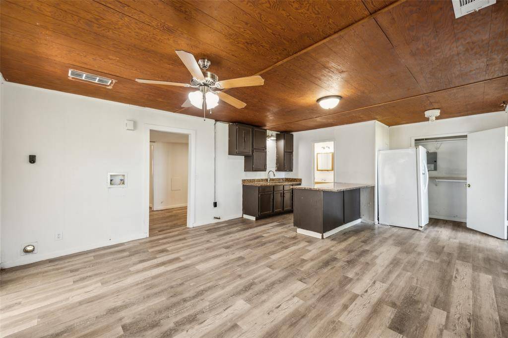 Sanger, TX 76266,9242 Green Springs Circle