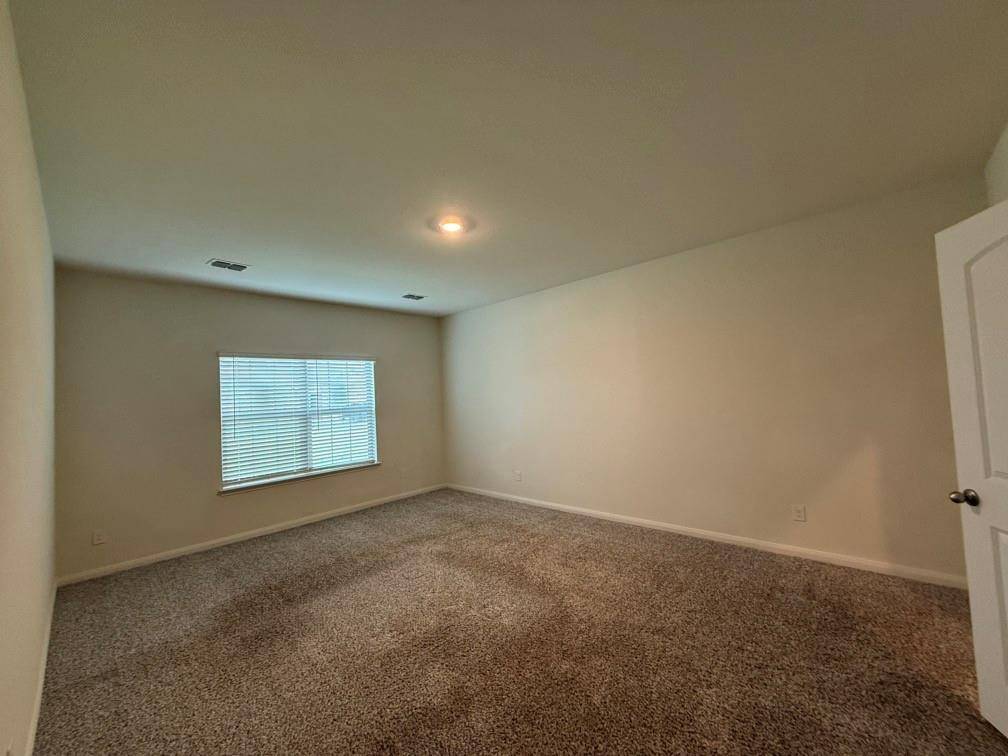 Sanger, TX 76266,942 First Street
