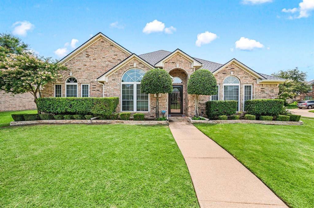 4000 Sweetwood Court, Haltom City, TX 76137