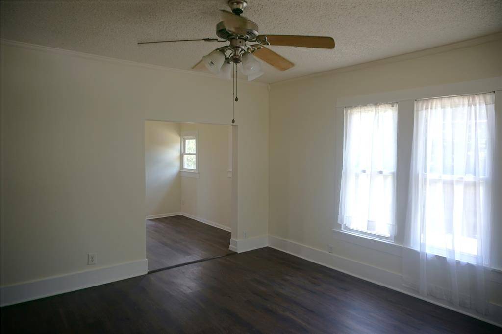 Sherman, TX 75090,424 W Tennessee Street