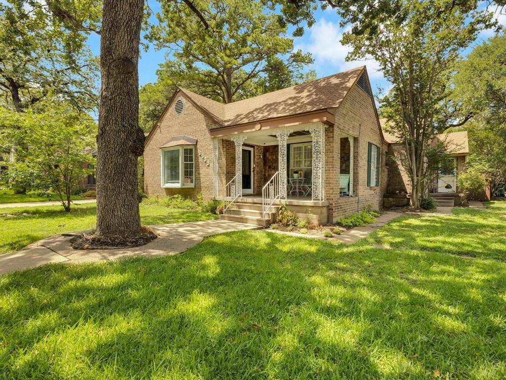 2233 Goldenrod Avenue, Fort Worth, TX 76111