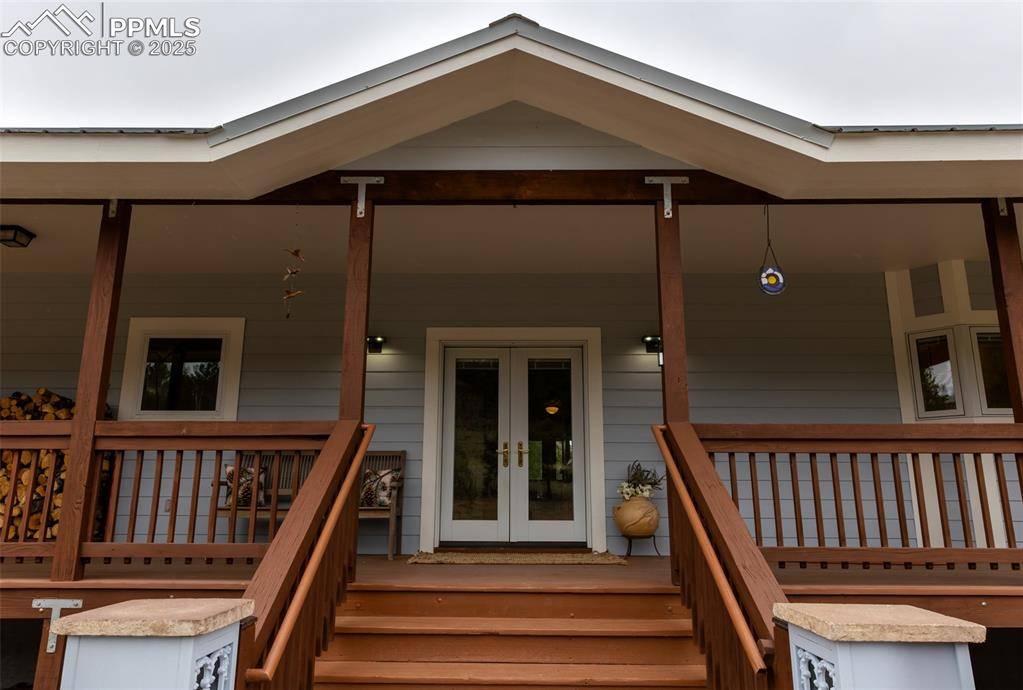 Florissant, CO 80816,14 Apache RD