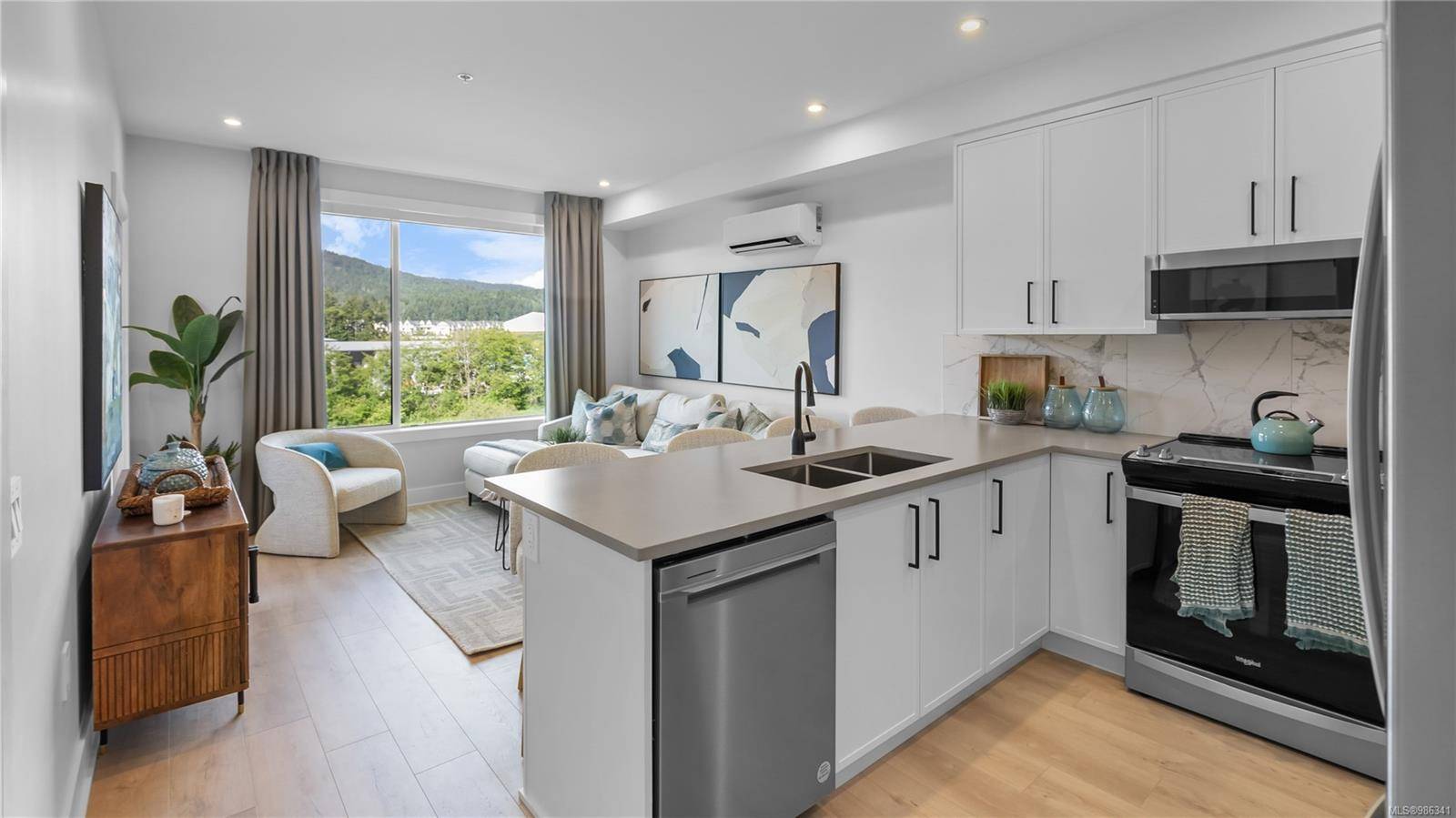 1371 Goldstream Ave #109, Langford, BC V9B 7B7