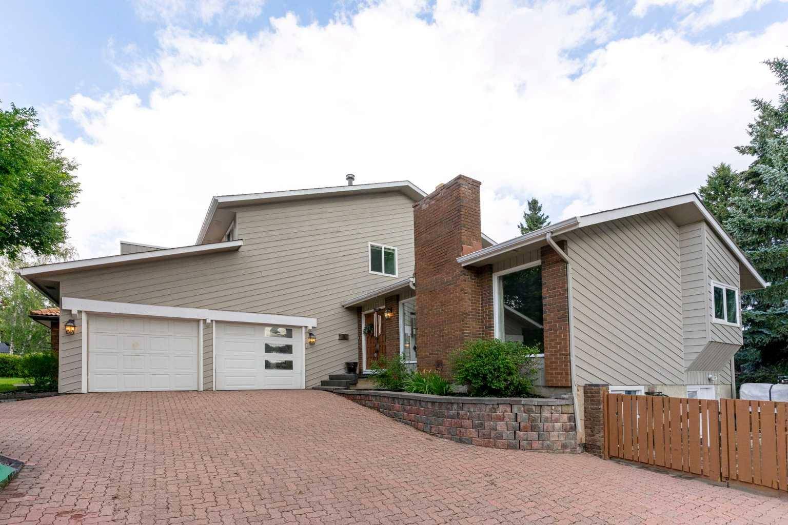 203 Edgemont PL NW, Calgary, AB T3A 2K1