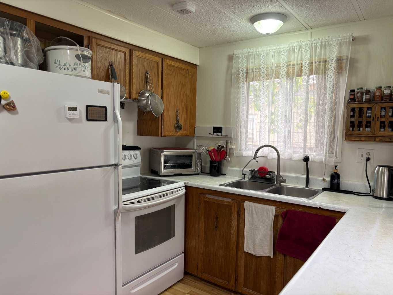 Sylvan Lake, AB T4S 1N9,4607 46 ST