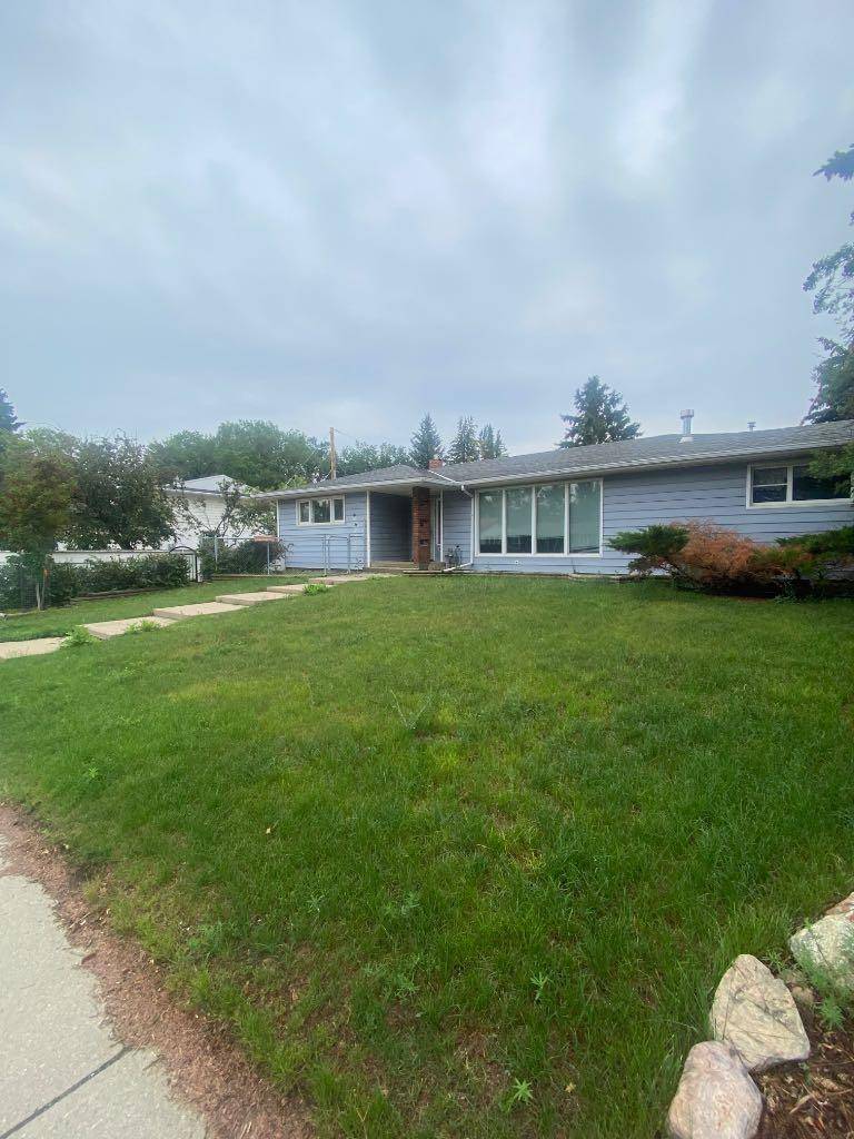 Lethbridge, AB T1K0T4,1304 14 AVE S