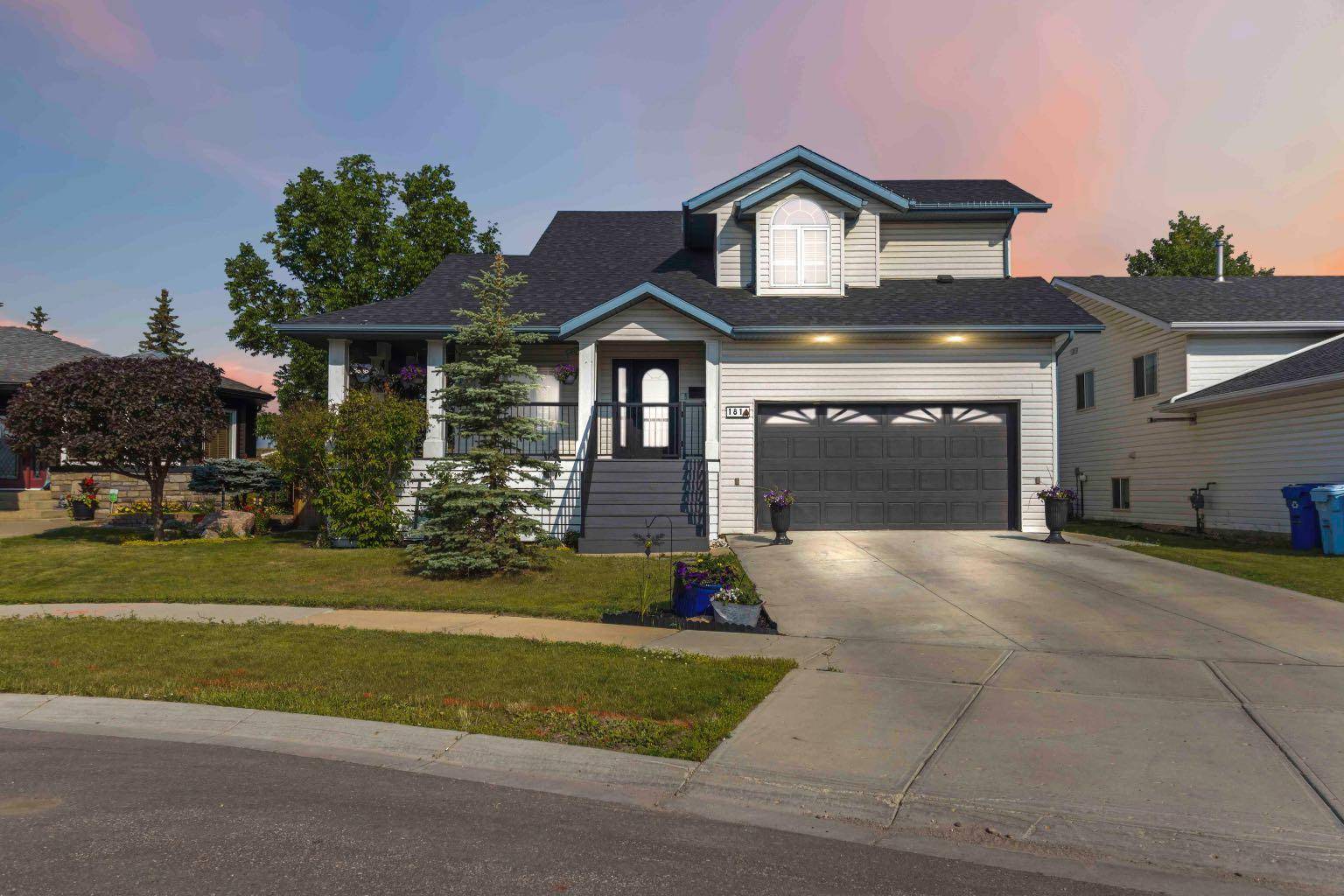 181 Boisvert PL, Fort Mcmurray, AB T9K1S8