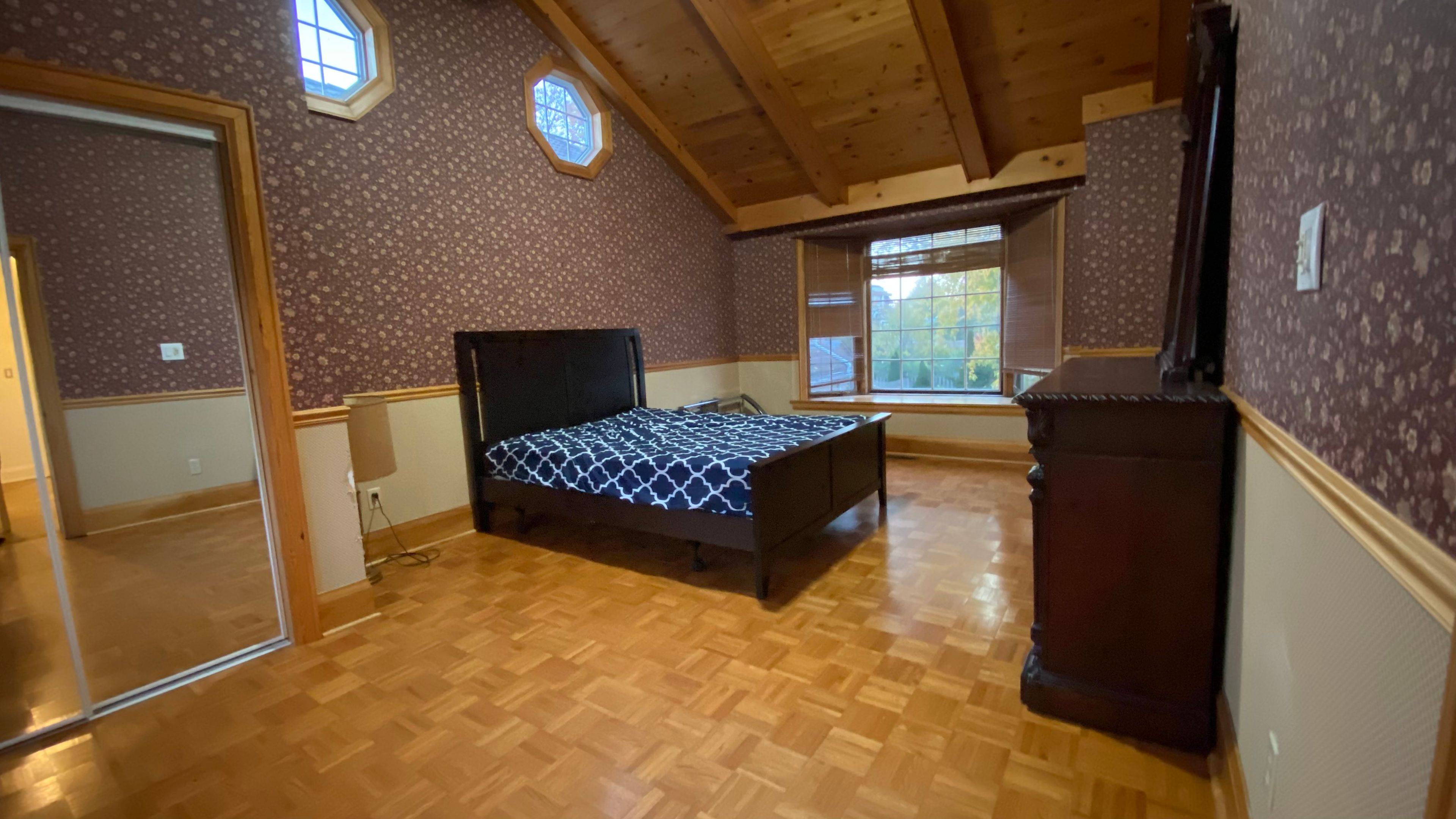 Toronto C14, ON M2N 3Y8,192 Parkview AVE