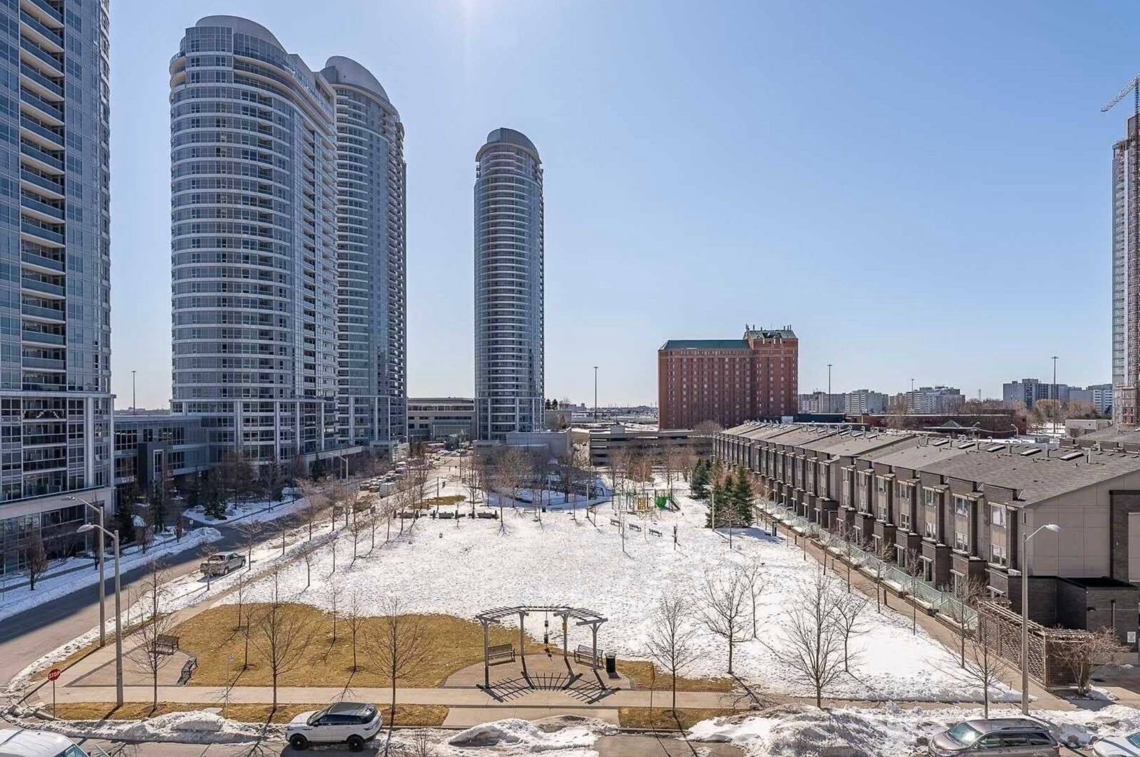 Toronto E07, ON M1S 0L7,255 Village Green SQ #503