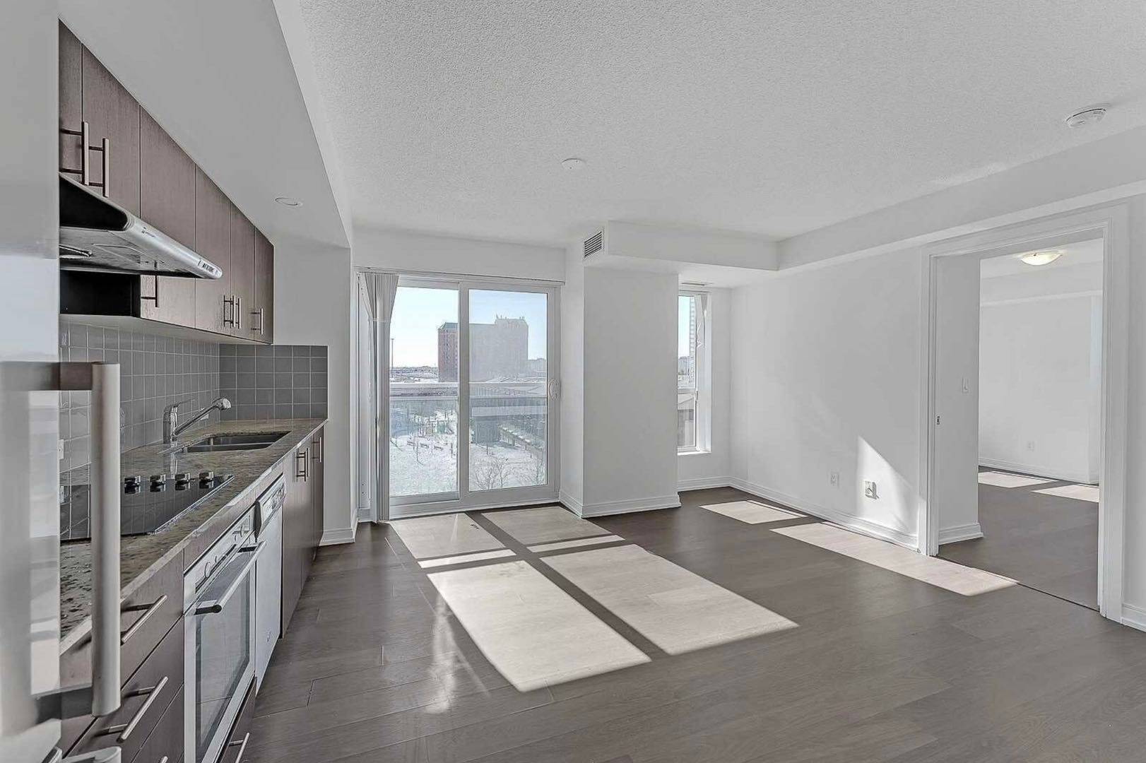 Toronto E07, ON M1S 0L7,255 Village Green SQ #503