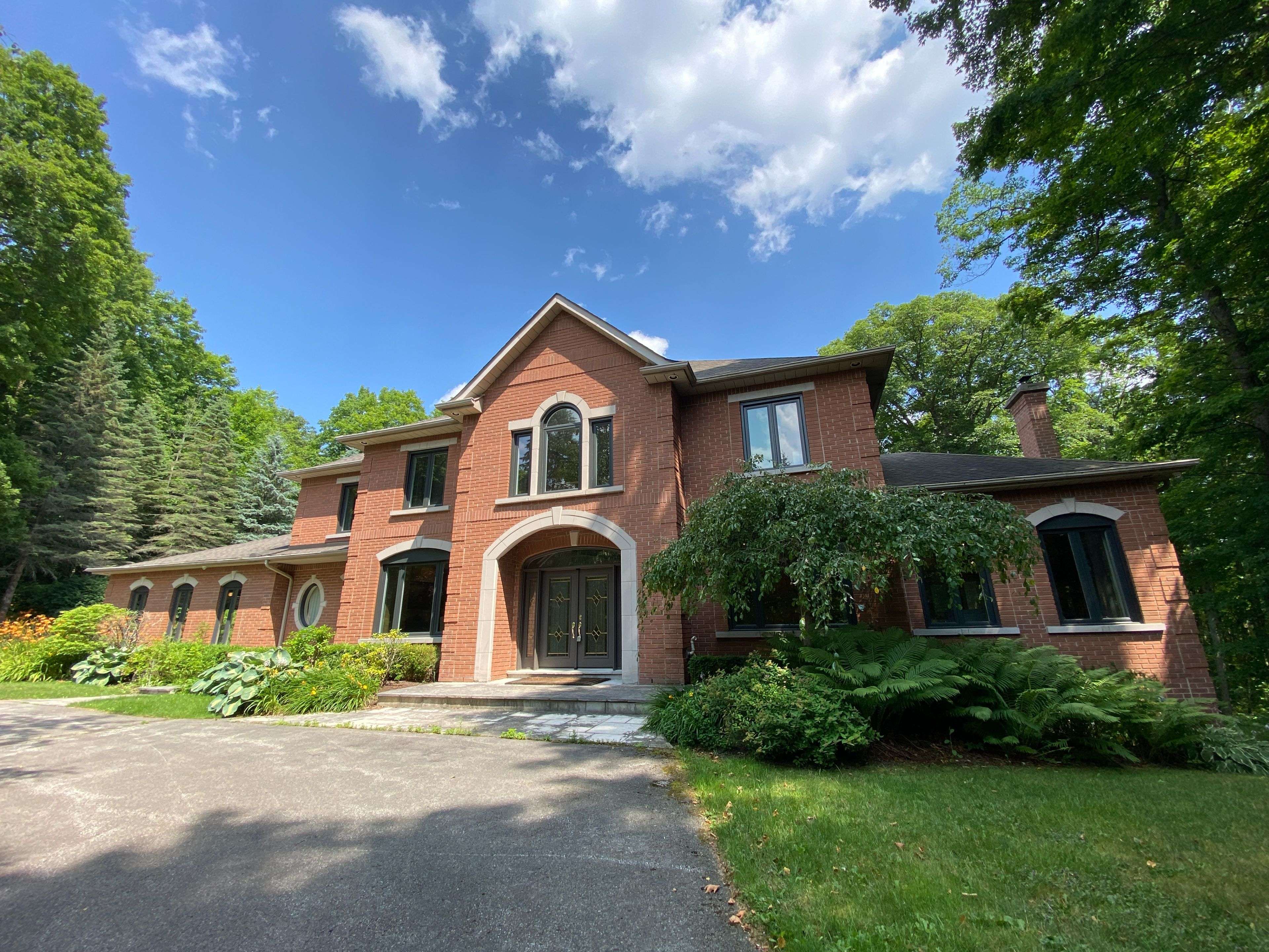 19 Blue Ridge TRL, Whitchurch-stouffville, ON L4A 2L4