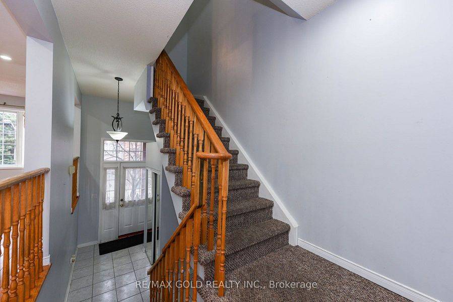 Brampton, ON L6W 4T3,170 Havelock DR #21