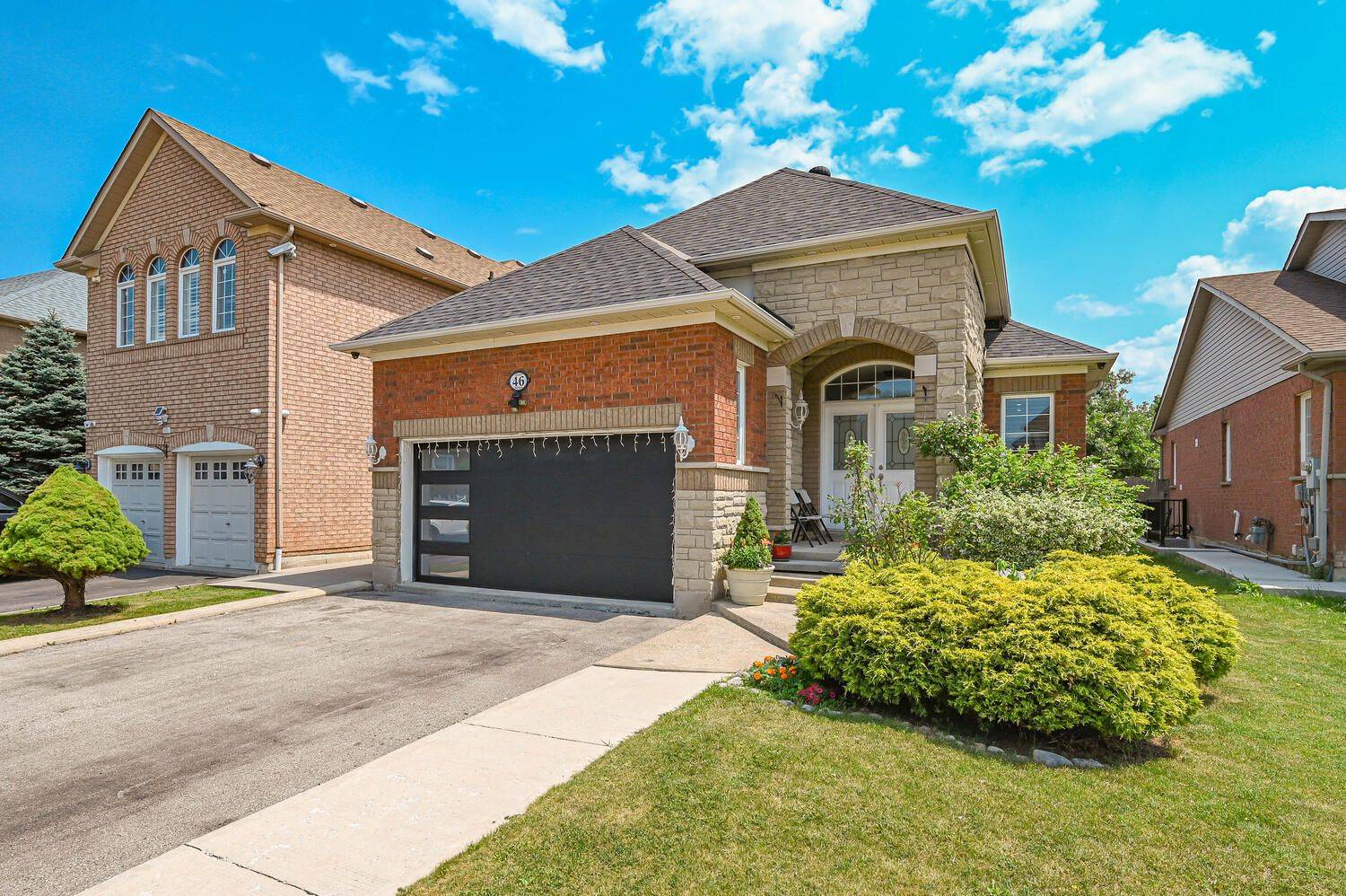 46 Cobblestone CT, Brampton, ON L6R 2S2