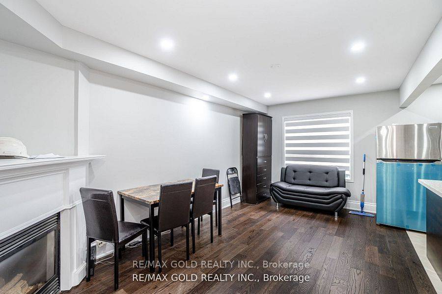Brampton, ON L6X 1E5,42 BRAEMORE RD