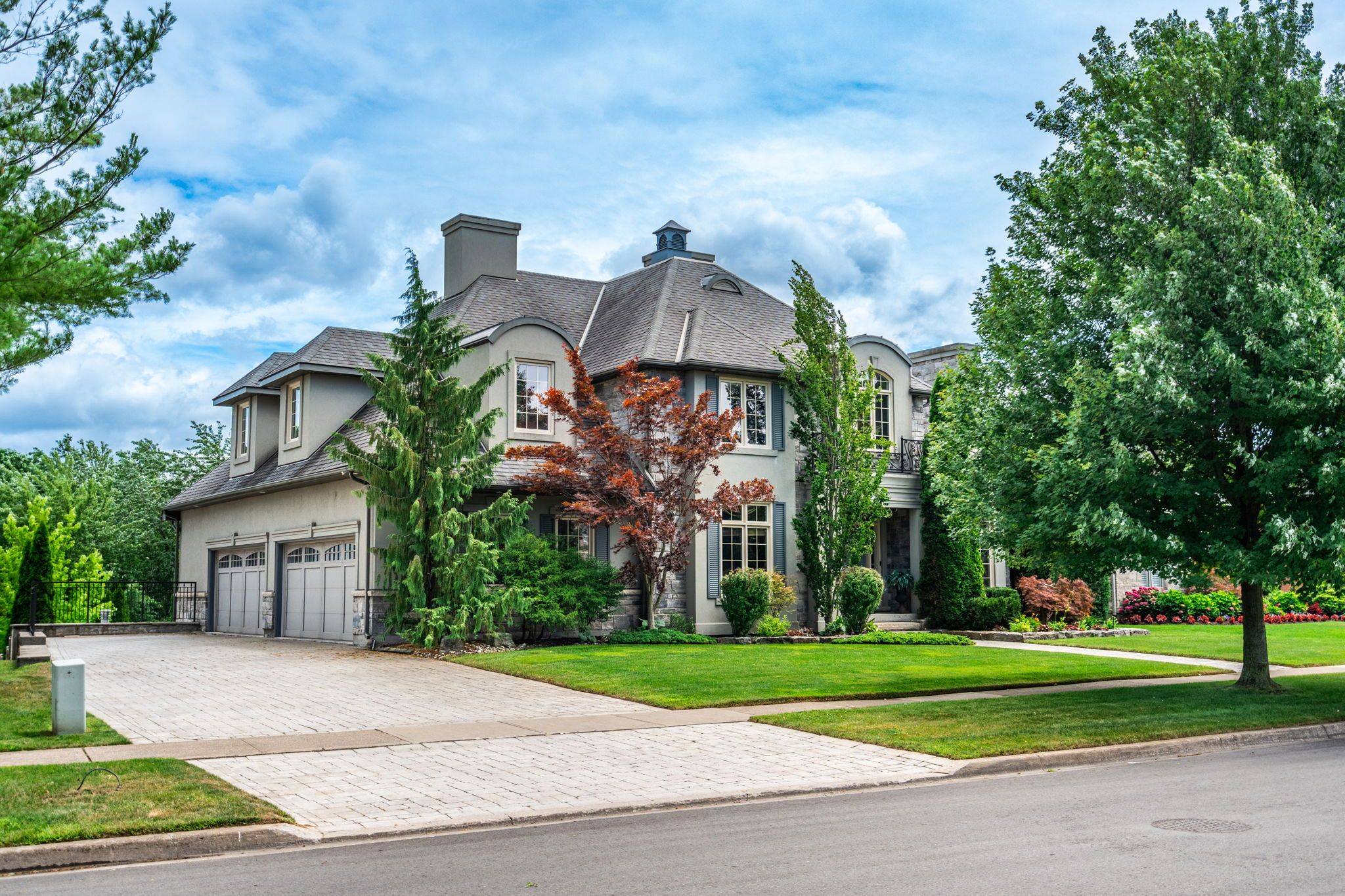3542 MATTHEWS DR, Niagara Falls, ON L2H 2Z1