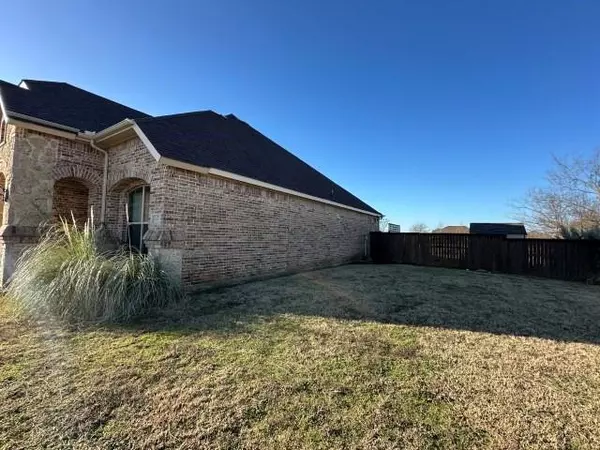 Midlothian, TX 76065,5851 Sweetwater Drive