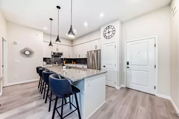 Calgary, AB T3M 2W8,20 Mahogany Mews SE #410