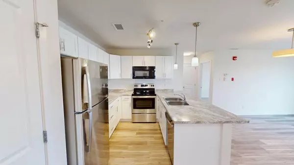 Grande Prairie, AB T8V0Y4,10101 101 AVE #305