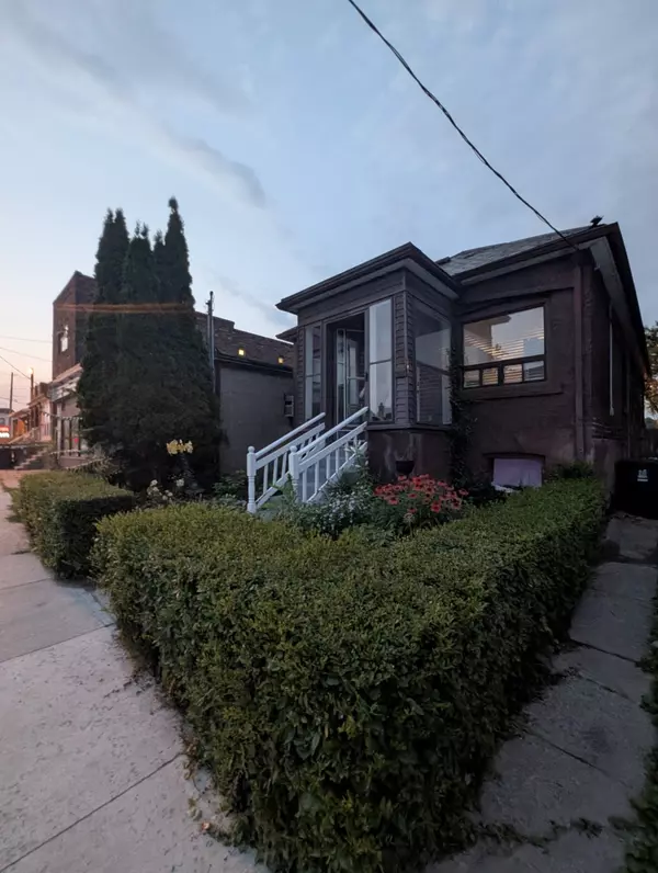 Toronto C03, ON M6C 2R2,541 Vaughan RD
