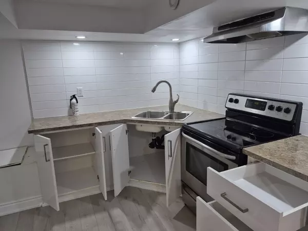 Toronto W08, ON M9B 2L7,311 Rathburn RD #BASEMENT