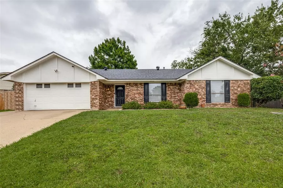 5125 Yucca Court, Arlington, TX 76017