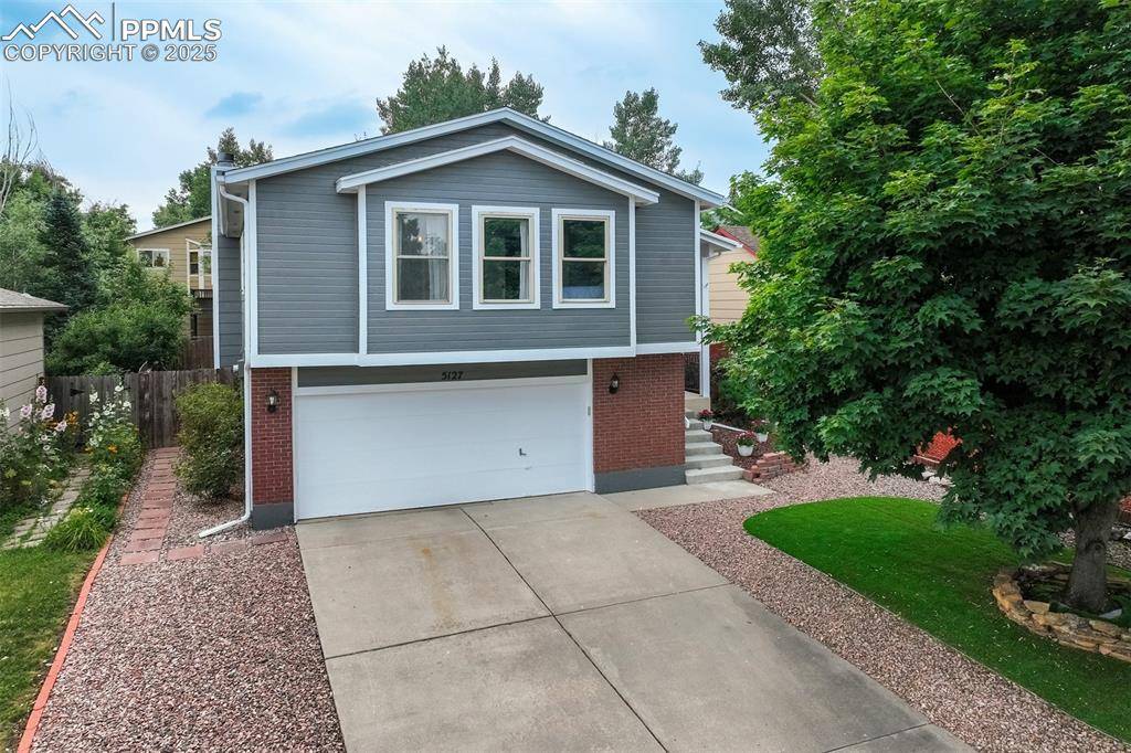 5127 Rushford PL, Colorado Springs, CO 80923