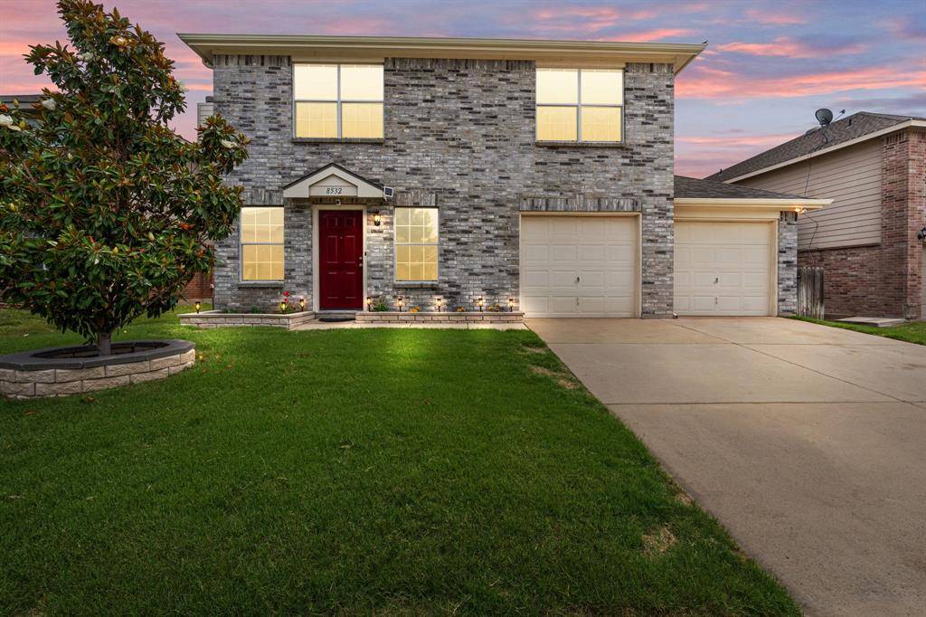 8532 Star Thistle Drive, Fort Worth, TX 76179