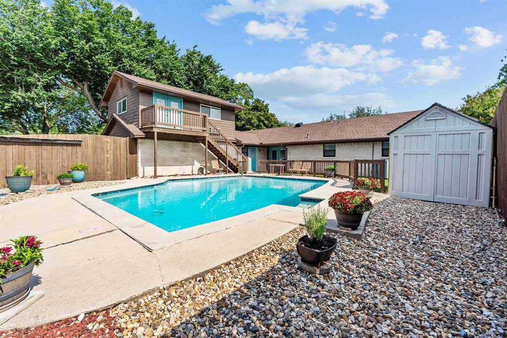 Farmers Branch, TX 75234,2912 Marsann Lane