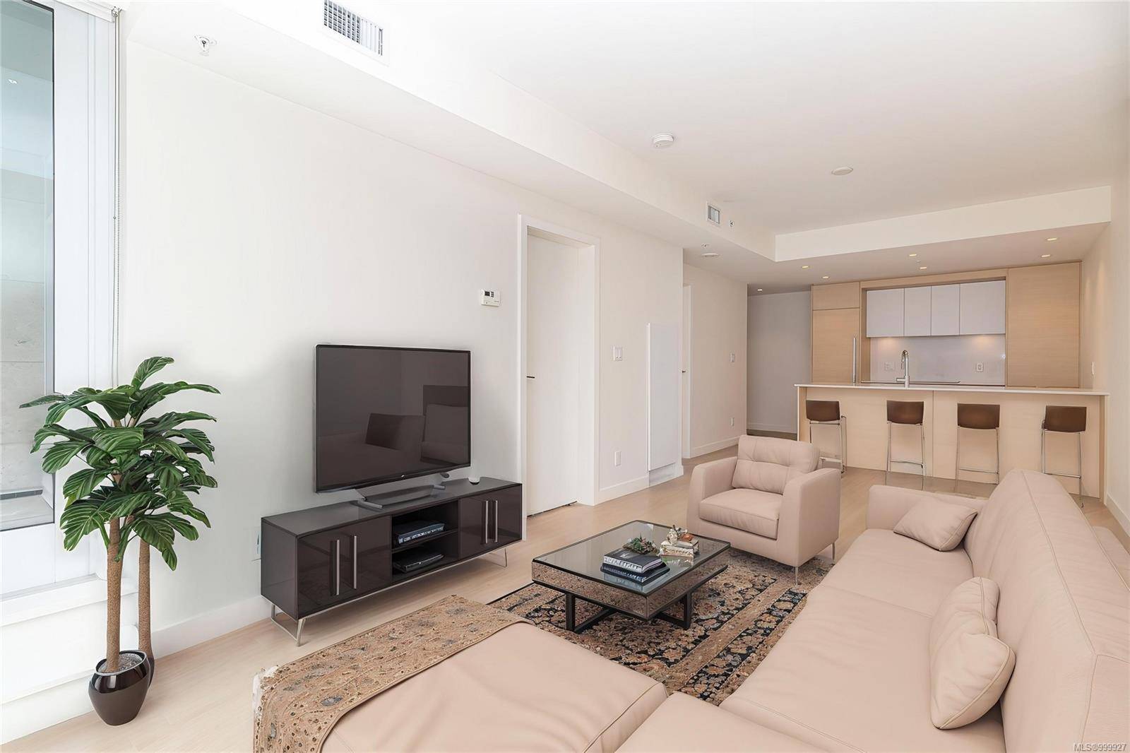 848 Yates St #601, Victoria, BC V8W 0G2