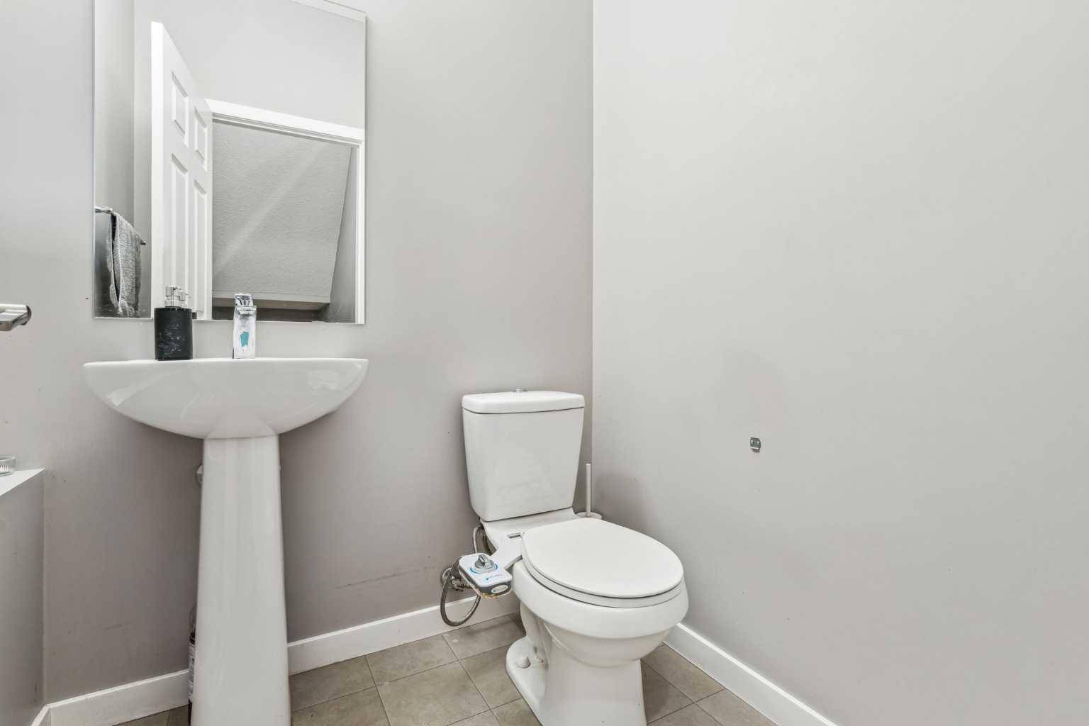 Calgary, AB T3N0R1,368 Redstone DR NE