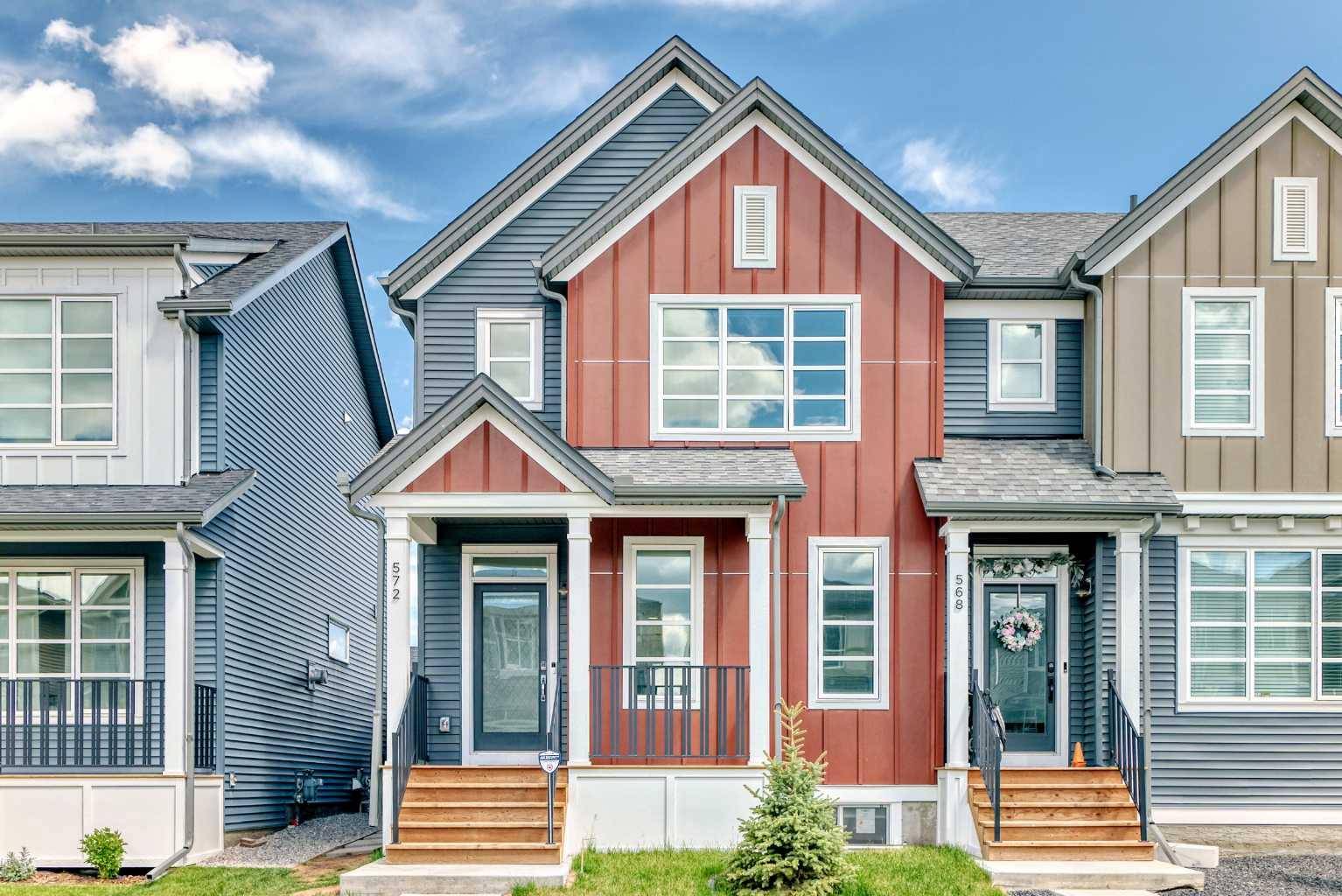 Airdrie, AB T4A 3P1,572 Lawthorn WAY SE