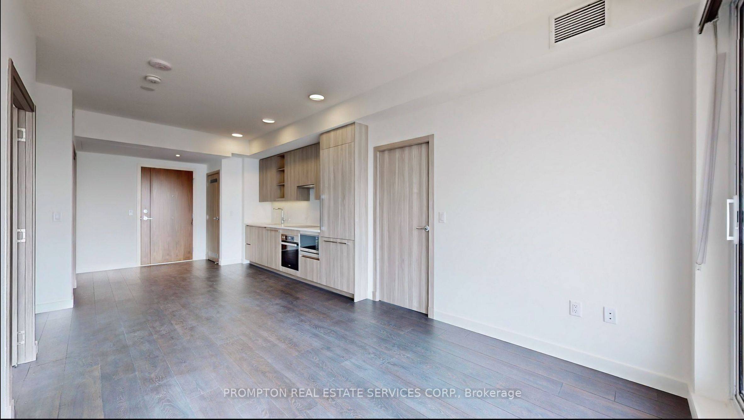 Toronto C15, ON M2K 0J2,25 Mcmahon DR #PH05