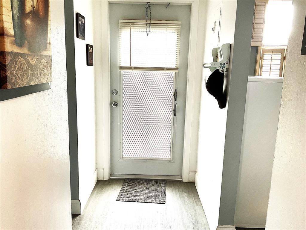 5003 NW 35th St #505, Lauderdale Lakes, FL 33319